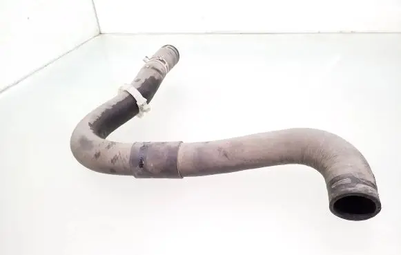 Toyota RAV 4 (XA40) Engine coolant pipe/hose