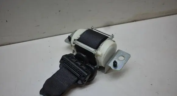 Chrysler Town u0026 Country V Third row seat belt P34005520C