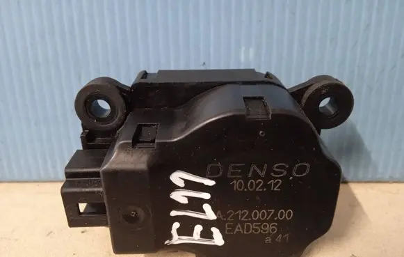 Citroen C4 I Picasso Air flap motor/actuator A21200700