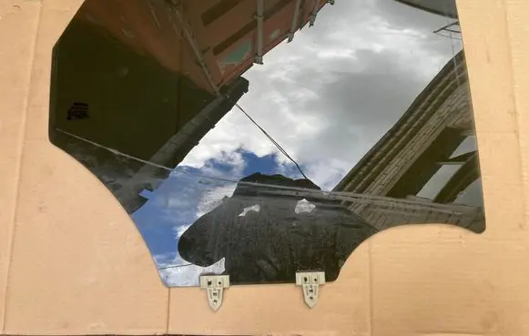 Nissan Qashqai Rear door window glass 43R001595 AS3M5532DOT682