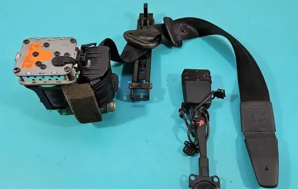Audi A4 S4 B8 8K Front seatbelt 8K1857705J IMPRK1531965