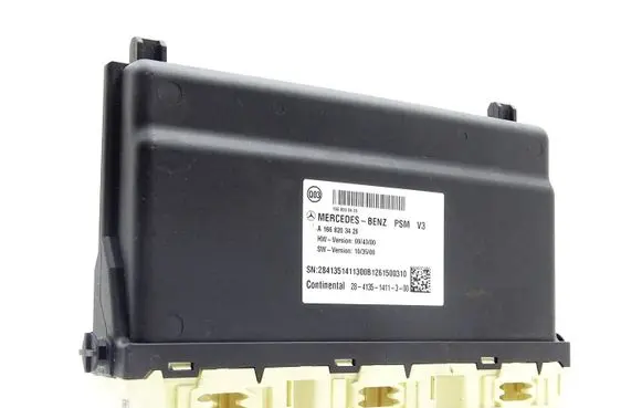 Mercedes-Benz ML AMG W164 Seat control module A1668203426 2841351411300