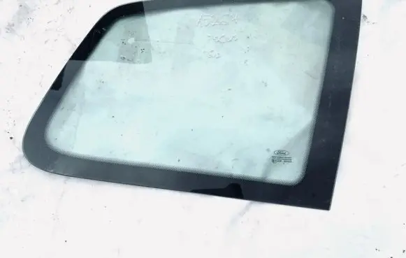 Ford Focus C-MAX Rear side window