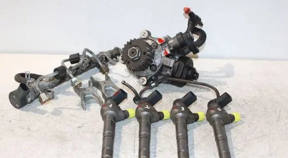 Skoda Octavia Mk3 (5E) Fuel injection system set 04L130755D 04L089B 0445110475