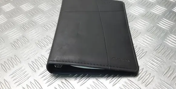 Toyota Land Cruiser (J120) Owners service history hand book 