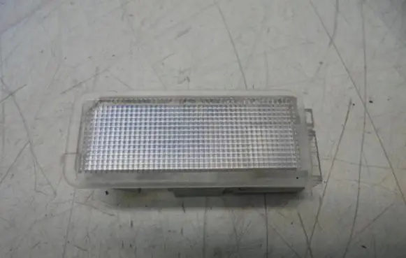 Peugeot 508 Glove box light 