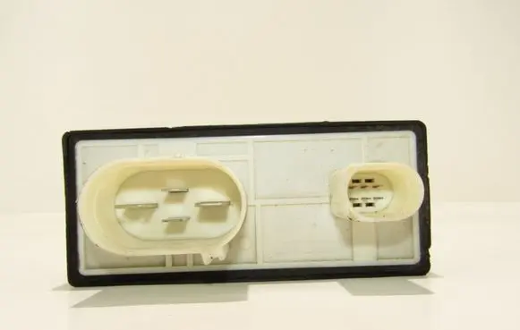 Volkswagen Polo IV 9N3 Fan control module 1J0919506M