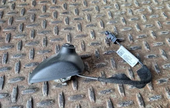Opel Astra K Radio antenna 13383712