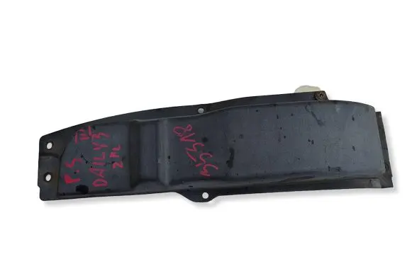 Iveco Daily 35.8 - 9 (B) pillar trim (bottom) 