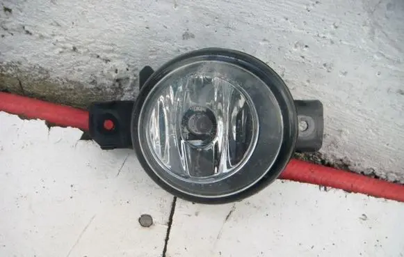 Nissan X-Trail T30 Front fog light XCHJYGJAWE3R