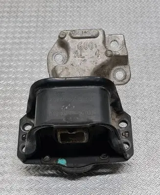 Citroen C4 II Engine mount bracket 9636270080B 9636583980 9678819780