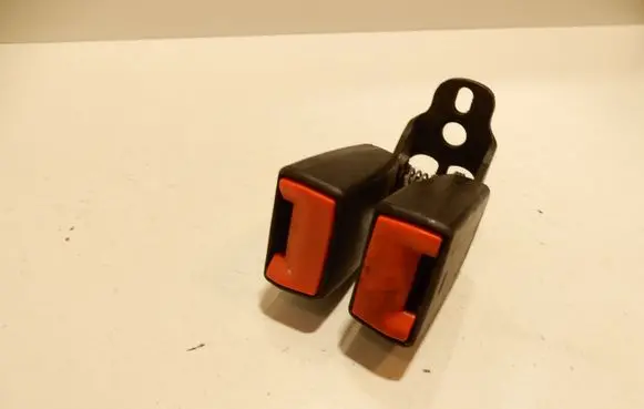 Ford Focus Rear seatbelt buckle 4M51A613K21AA 26113