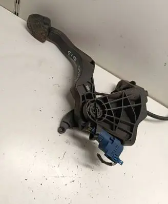 Volkswagen Polo V 6R Clutch pedal 6R1721059AA