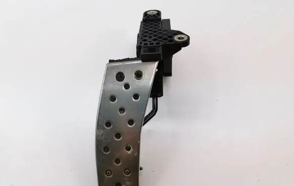 Honda Accord Accelerator throttle pedal 1988007750