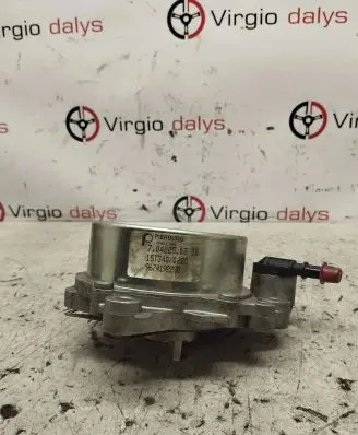 Ford Kuga II Vacuum pump 9674192280 7042250300 15T3400220