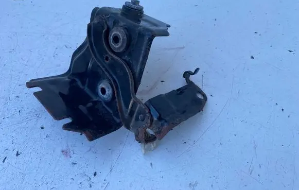 Mazda CX-5 ABS pump bracket 