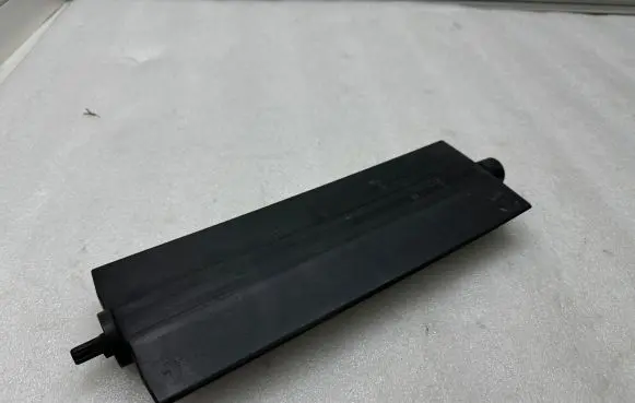 Tesla Model X Intercooler air guide/duct channel 158821200B 133654
