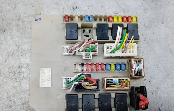 Renault Clio III Other control units/modules 674658A