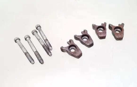 Land Rover Evoque I Fuel Injector clamp holder 569222