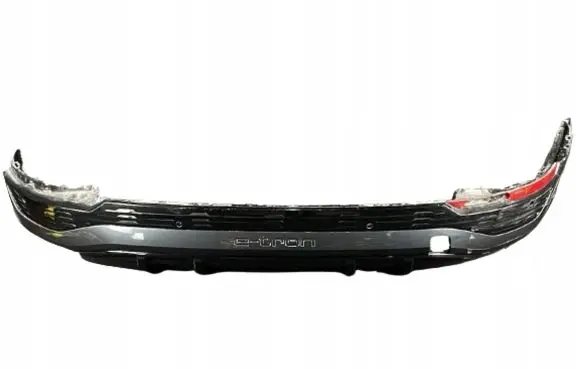 Audi e-tron Rear bumper lower part trim