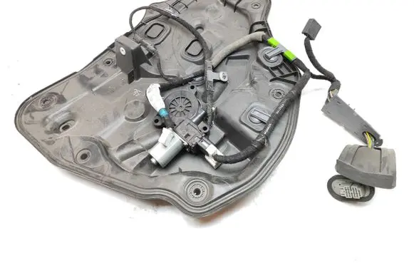 Mazda CX-5 II Rear door window regulator motor KB7W7297X K3006
