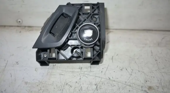 BMW X5M E70 Ignition lock 9177973