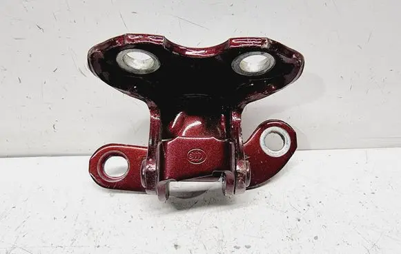 Toyota RAV 4 (XA40) Rear door upper hinge 6876020122