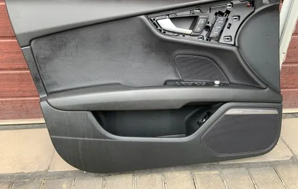 Audi A7 S7 4G Front door card panel trim 4G8867105