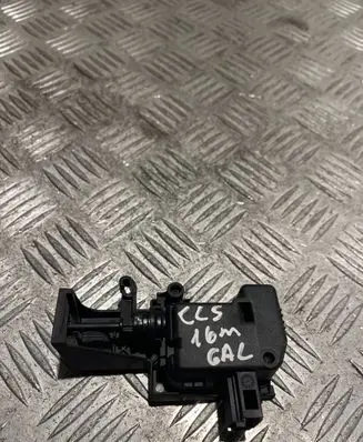 Fuel tank cap lock motor