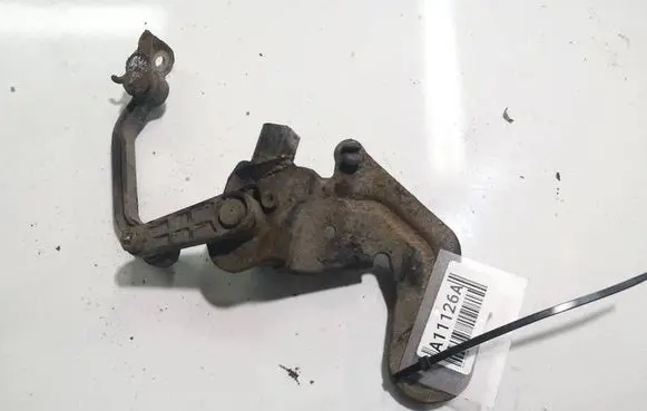 Audi A6 S6 C6 4F Front height sensor lever 1T0907593