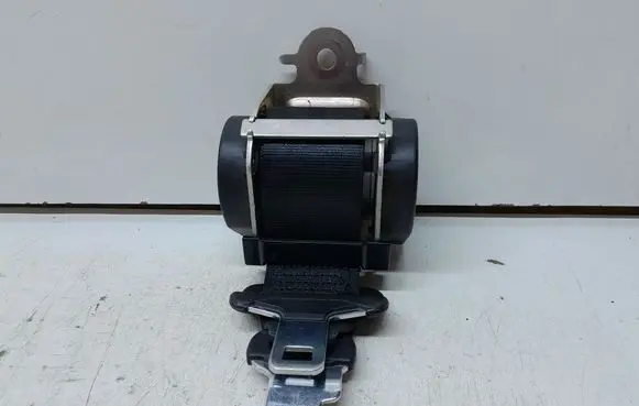Peugeot 607 Middle seatbelt (rear) 