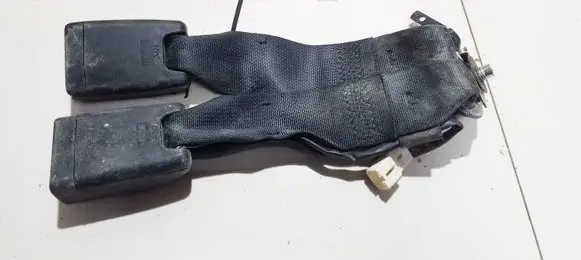 Nissan X-Trail T31 Middle seatbelt buckle (rear) 