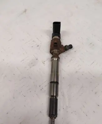 Skoda Roomster (5J) Fuel injector 03L130277B