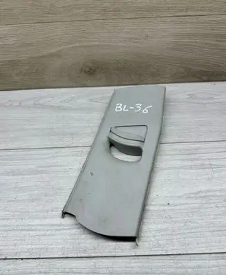 Skoda Octavia Mk2 (1Z) (B) pillar trim (top) 1z0867294C