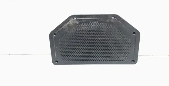 BMW 1 E81 E87 Subwoofer grill/trim 6925328