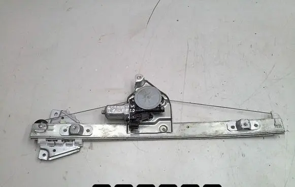 Suzuki Grand Vitara I Front door window regulator with motor 