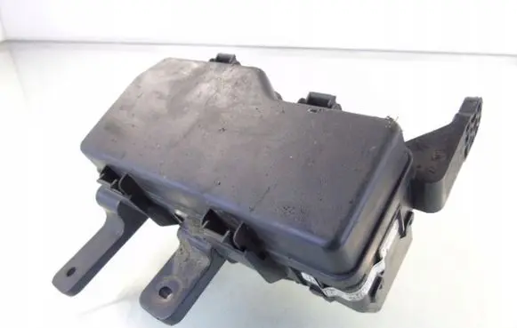 Hyundai H-1, Starex, Satellite Fuse module
