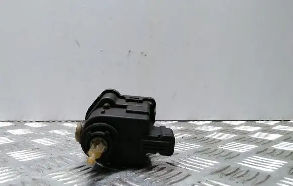 Renault Laguna II Headlight level adjustment motor 8200006664