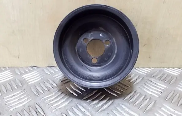 Opel Astra J Water pump pulley 55565004