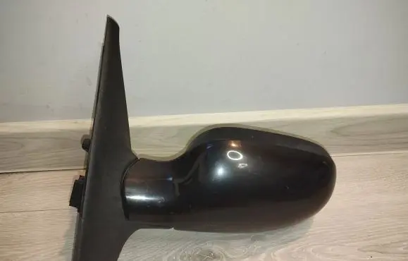 Nissan Micra Front door electric wing mirror E2018011