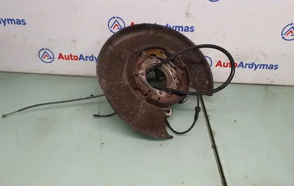 BMW 5 E60 E61 Rear wheel hub spindle/knuckle 6770905 33326770905 6754559