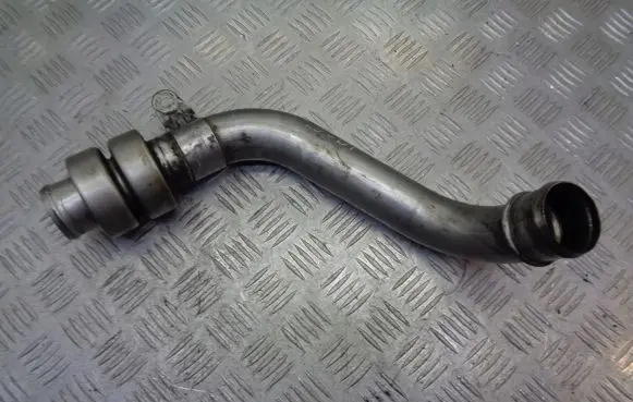 Renault Megane II Turbo air intake inlet pipe/hose 8200185556A