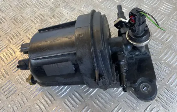 Ford Transit Custom Fuel filter housing 