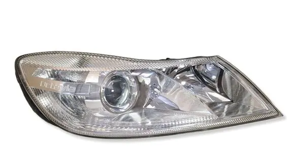 Skoda Octavia Mk2 (1Z) Headlight/headlamp 1Z1941016G 1ZL24705206