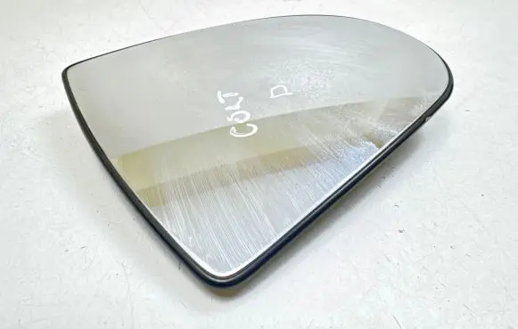 Mitsubishi Colt Wing mirror glass 232634028