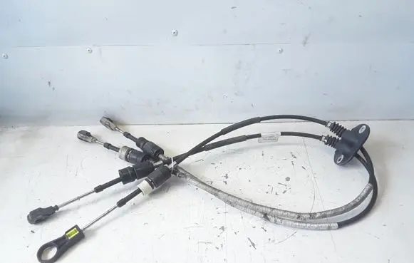 Volvo V60 Gear shift cable linkage 31325365