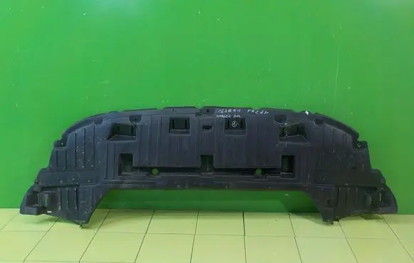 Citroen DS4 Front bumper skid plate/under tray PRZOD