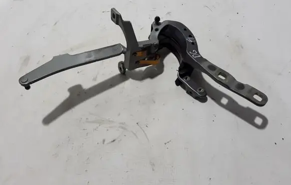 BMW 5 F10 F11 Tailgate/trunk/boot hinge 7206640