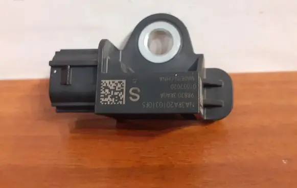 Nissan Qashqai Airbag deployment crash/impact sensor 988303RA0A 01032020
