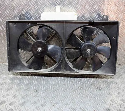 Radiator cooling fan shroud